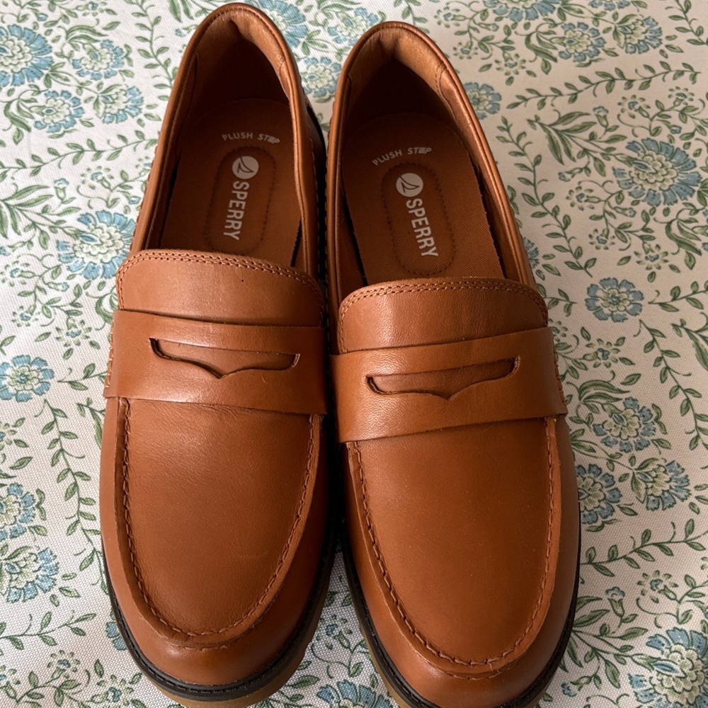 Sperry Women’s Tan Leather Slip-On Loafers
